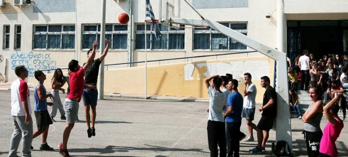 Θεσσαλονίκη: Το 1ο και το 3ο Γυμνάσιο Θέρμης παίζουν μπάσκετ για να στηρίξουν άρρωστο συμμαθητή τους